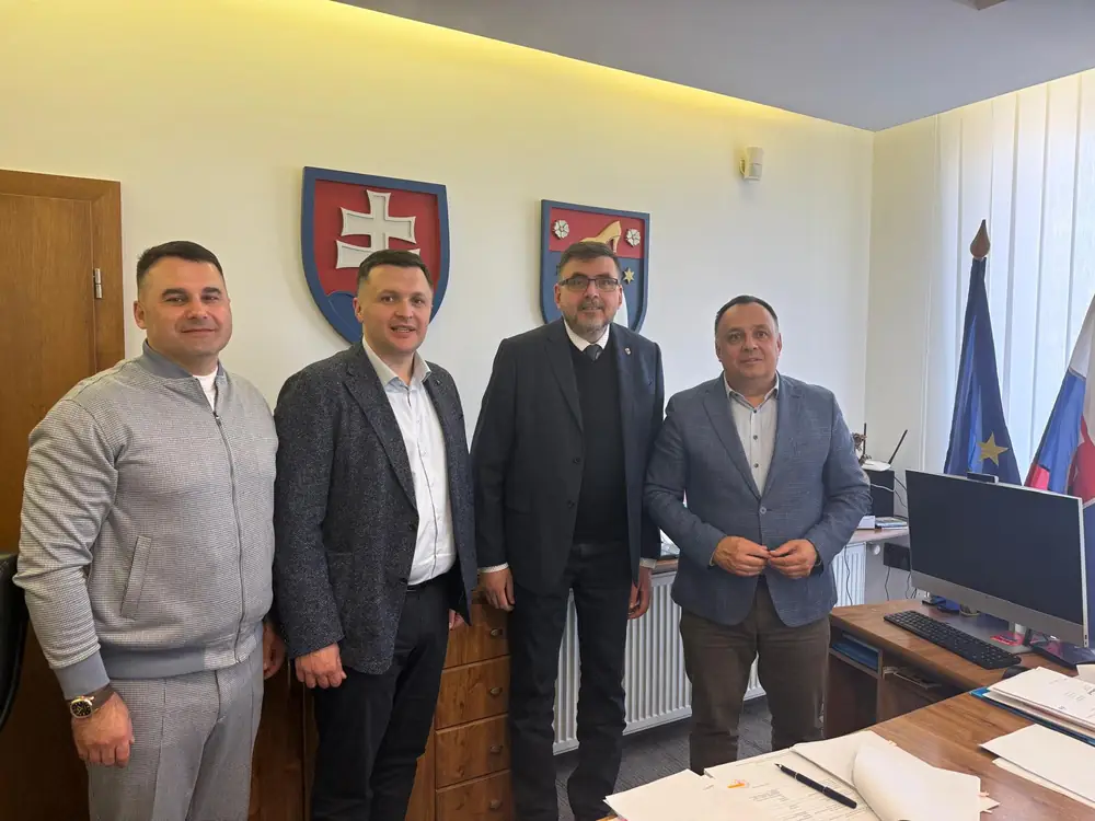 Slovensko-ukrajinská spolupráca sa môže rozšíriť o nové partnerstvá medzi Trenčianskym krajom, Ľvovskou oblasťou, Partizánskym a Ľvovom